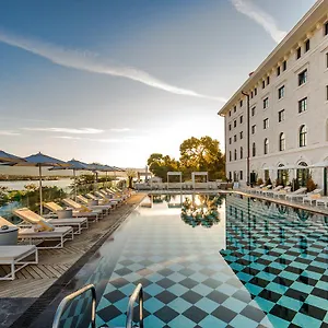 4* Hotel Brown House &